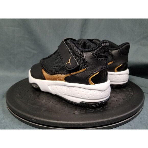 Jordan Max Aura 4 Slip On Sneakers Kid's Size 12c Black NEW IN BOX! - Picture 6 of 11